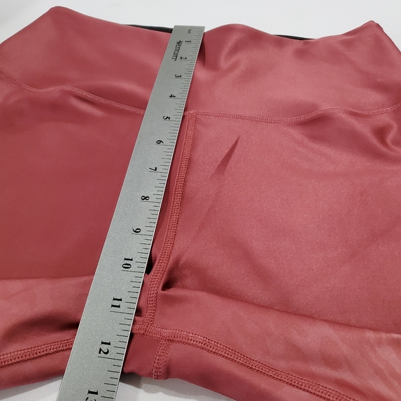 Good American Burgundy/Wild Hibiscus The Ombré Activewear Bottoms Size Large - Picture 10 of 11